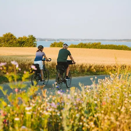 Krusmolle Glamping مكان تخييم *