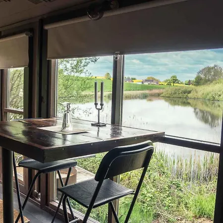 Krusmolle Glamping مكان تخييم