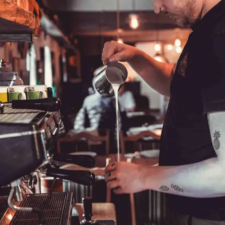 مكان تخييم Krusmolle Glamping أبينرا