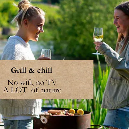 Krusmolle Glamping مكان تخييم أبينرا