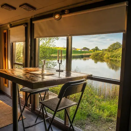 Krusmolle Glamping Kemp *